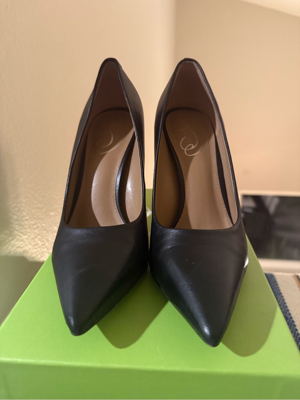 Sam Edelman Black Pointed Toe Pumps